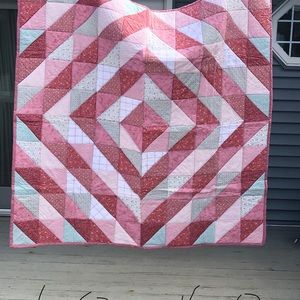 Around the world oversized lap quilt